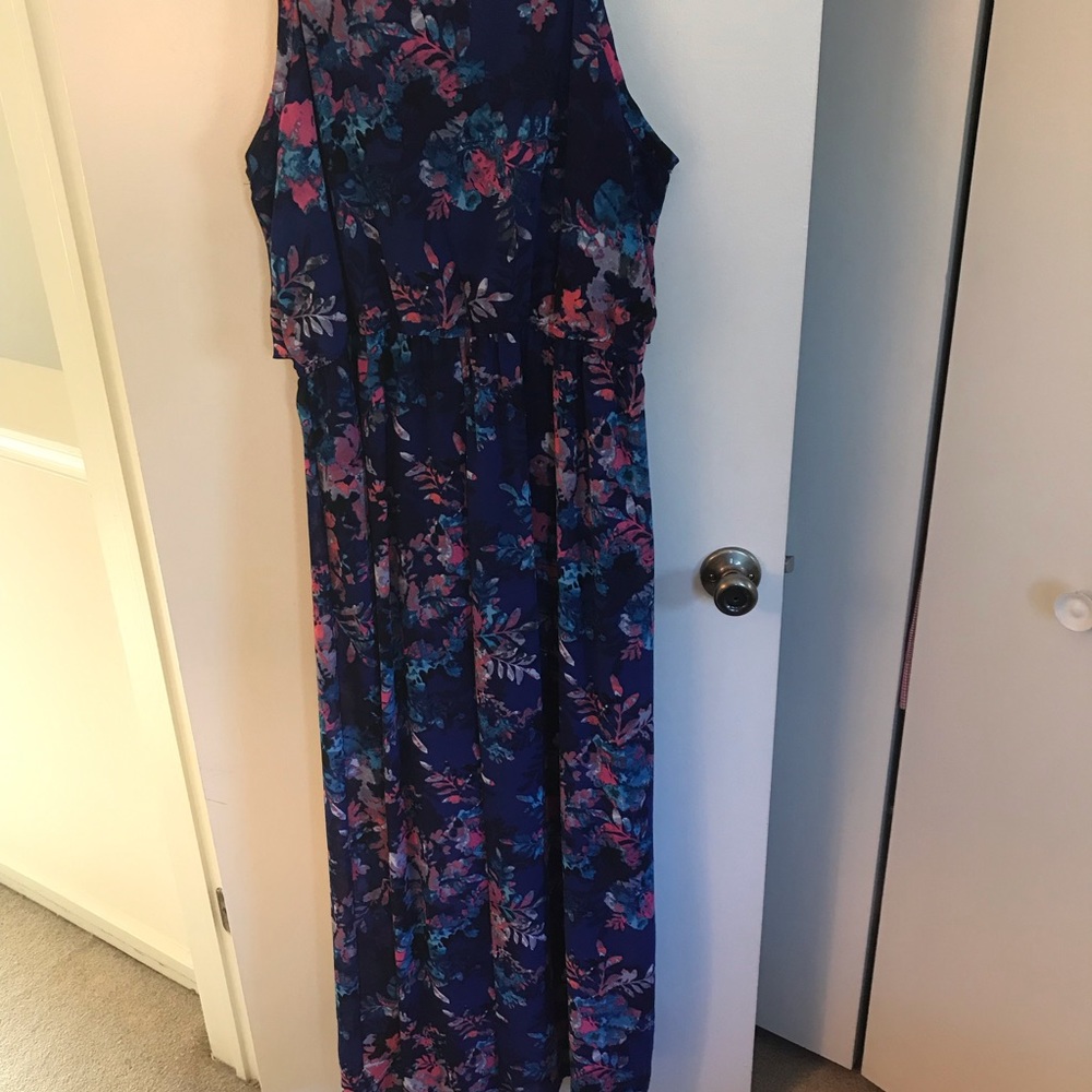 Blue Floral Maxi Dress - Picture 7 of 7